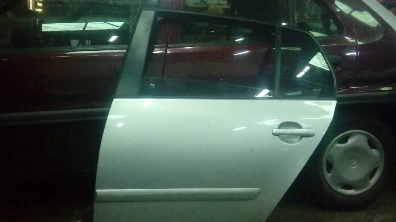 PUERTA TRASERA IZQUIERDA