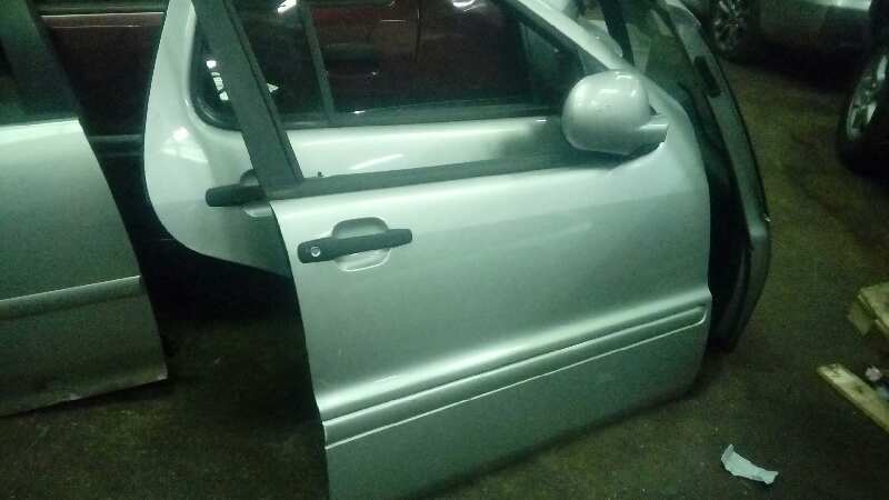 PUERTA DELANTERA DERECHA