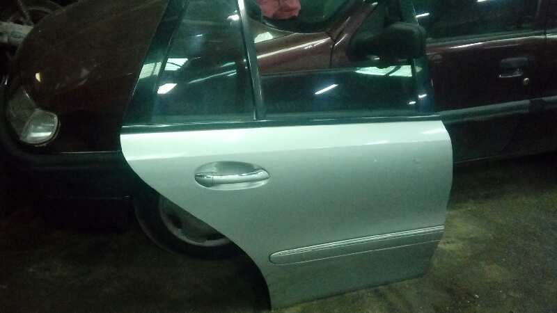 PUERTA TRASERA DERECHA