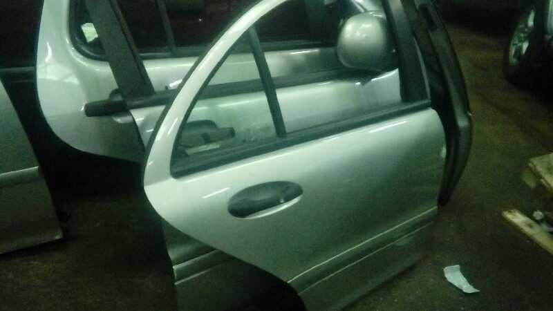 PUERTA TRASERA DERECHA