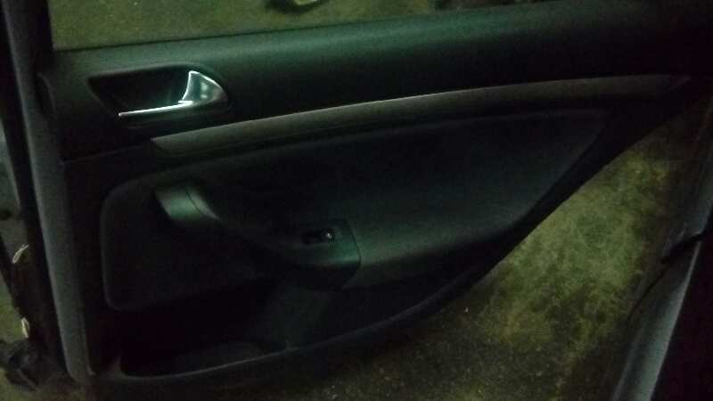 PUERTA TRASERA DERECHA