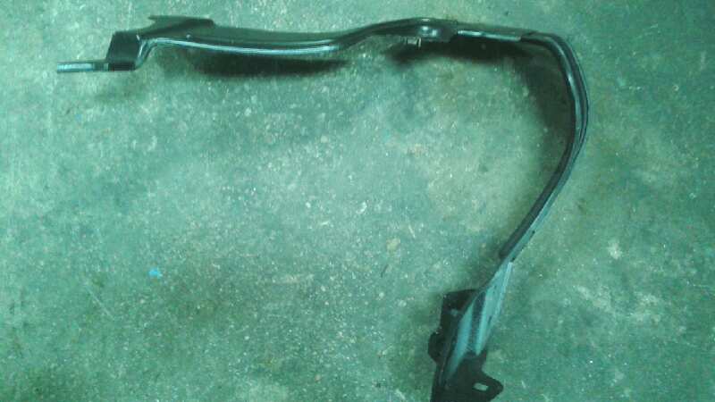 SOPORTE FARO IZQUIERDO