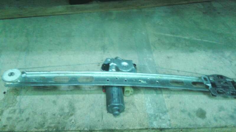 ELEVALUNAS TRASERO DERECHO