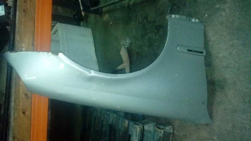 ALETA DELANTERA DERECHA