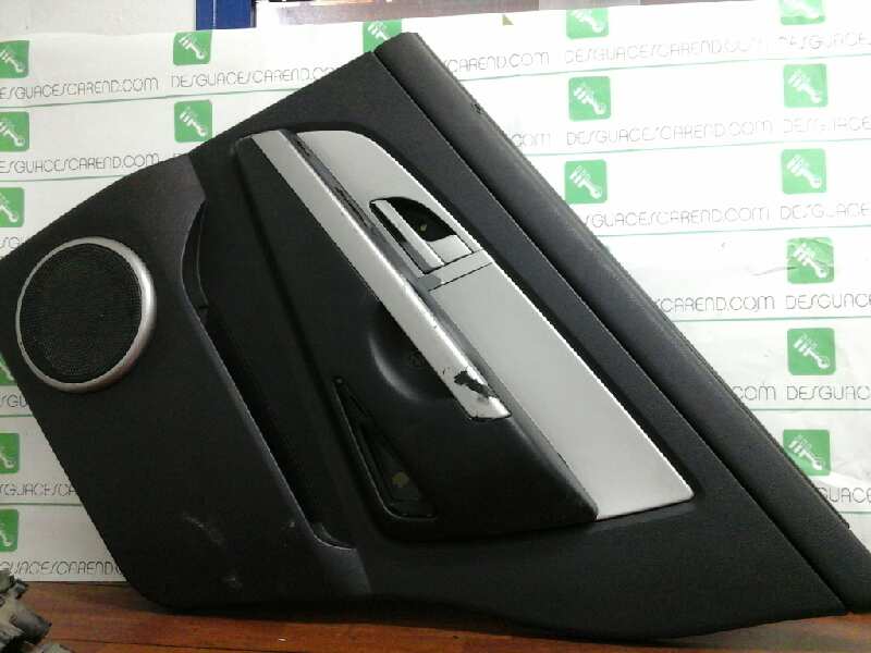 GUARNECIDO PUERTA TRASERA DERECHA