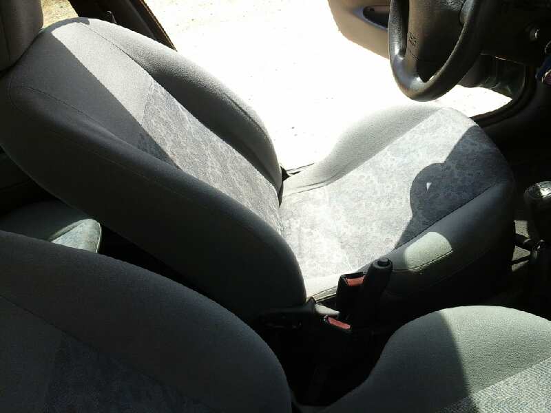 ASIENTO DELANTERO IZQUIERDO