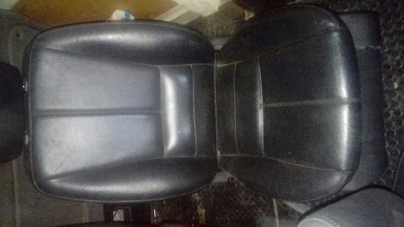 ASIENTO DELANTERO IZQUIERDO