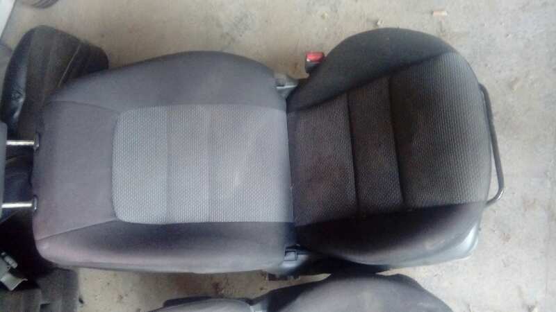 ASIENTO DELANTERO DERECHO