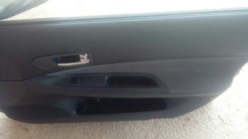 ELEVALUNAS DELANTERO DERECHO