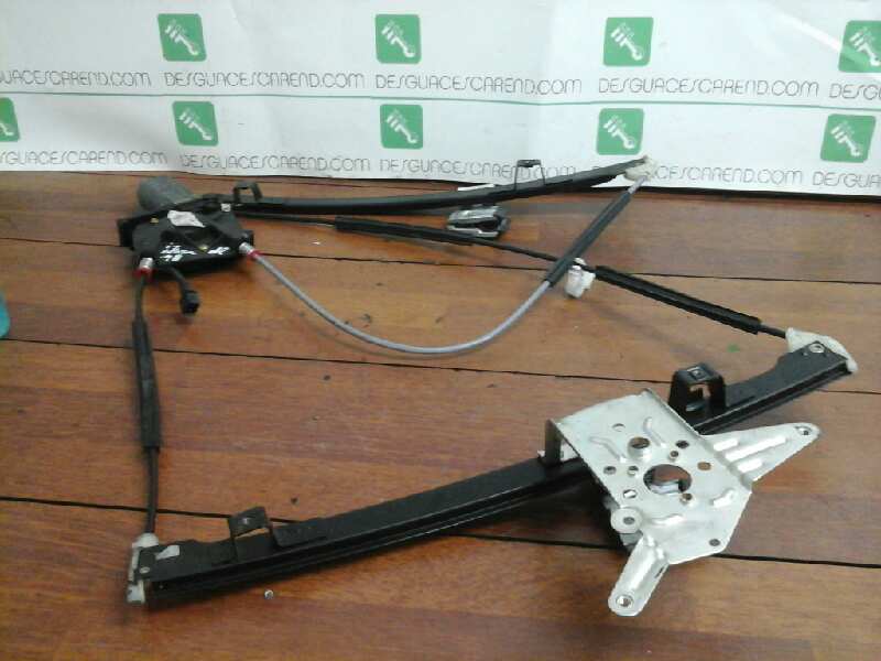 ELEVALUNAS DELANTERO IZQUIERDO