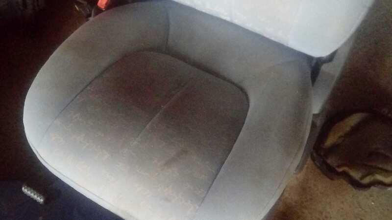 ASIENTO DELANTERO IZQUIERDO