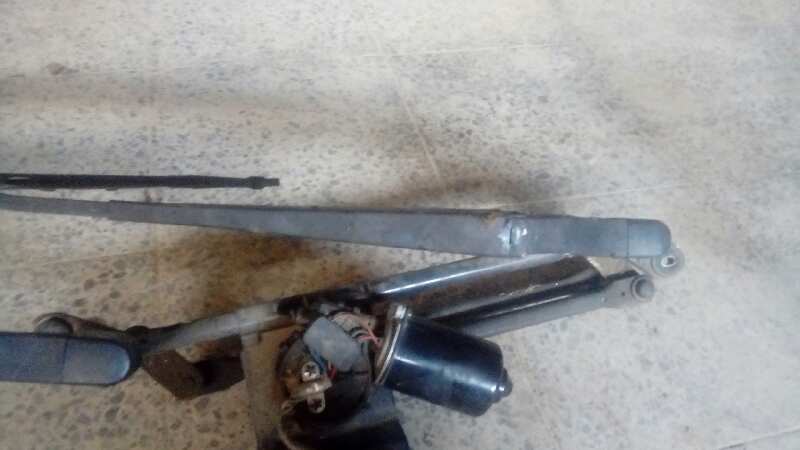 BRAZO LIMPIA DELANTERO IZQUIERDO