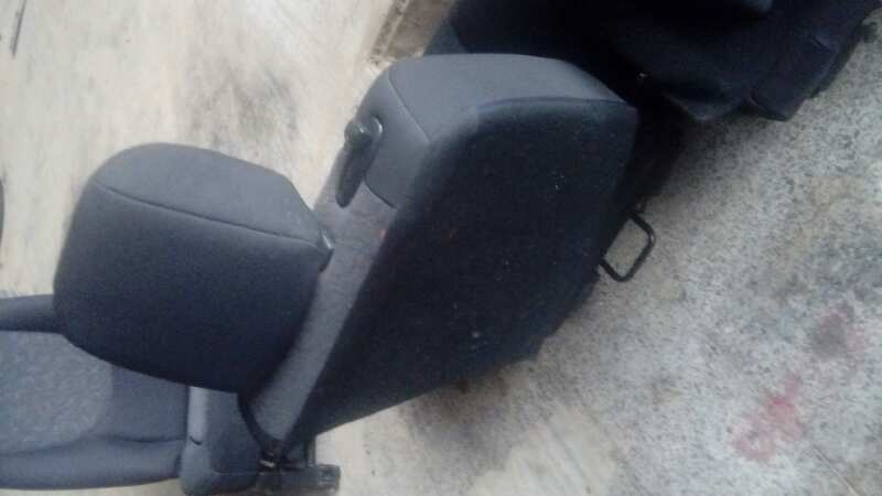 ASIENTO TRASERO MEDIO