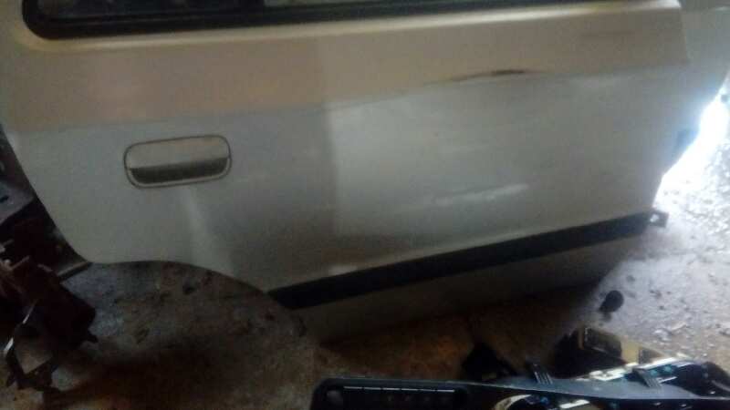 PUERTA TRASERA DERECHA