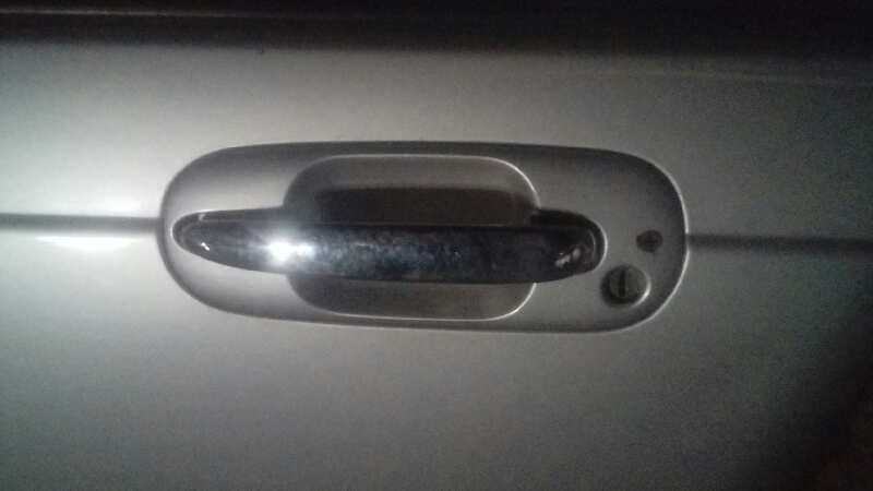 MANETA EXTERIOR DELANTERA IZQUIERDA