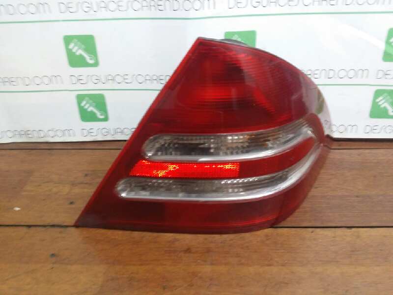 PILOTO TRASERO DERECHO