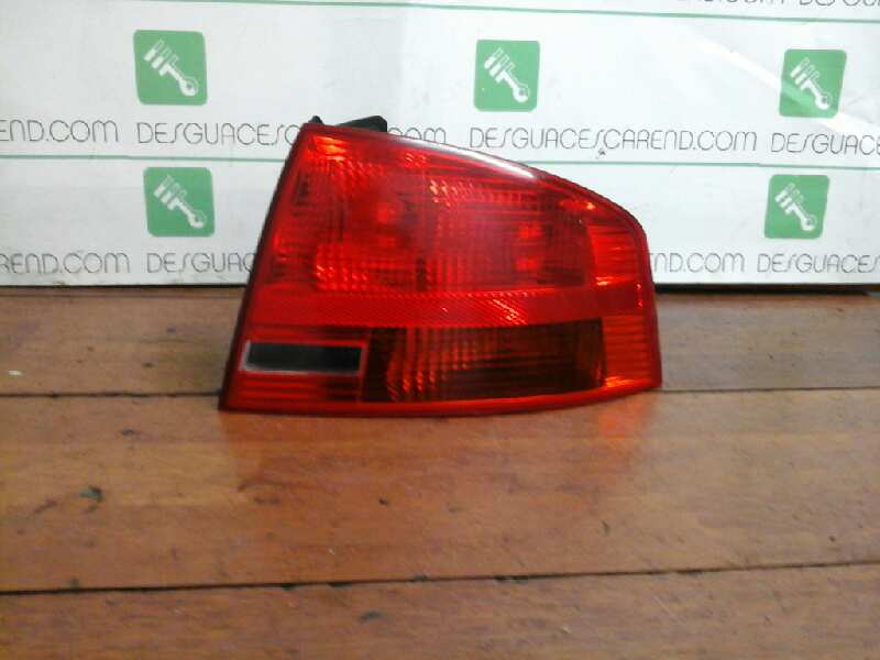 PILOTO TRASERO DERECHO