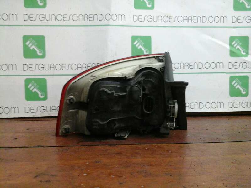 PILOTO TRASERO DERECHO