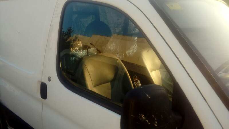 LUNA DELANTERA DERECHA