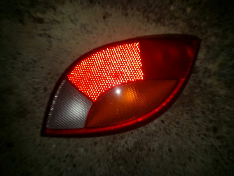 PILOTO TRASERO DERECHO