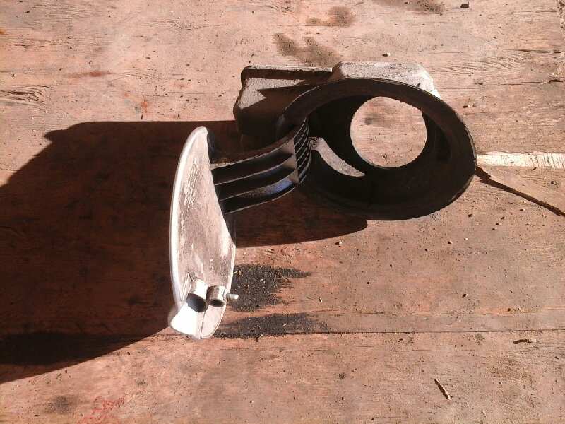 TAPA EXTERIOR COMBUSTIBLE