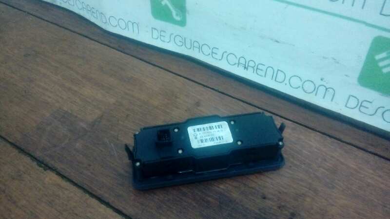 MANDO ELEVALUNAS TRASERO IZQUIERDO