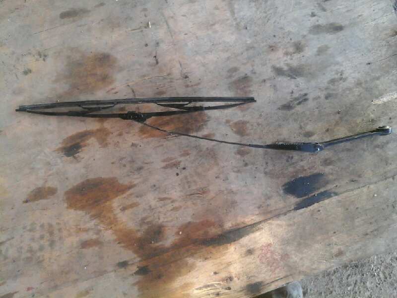 BRAZO LIMPIA DELANTERO IZQUIERDO