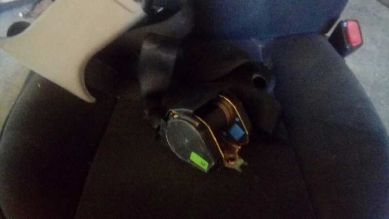 CINTURON SEGURIDAD DELANTERO DERECHO