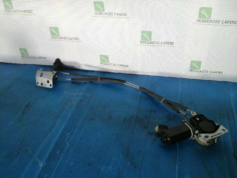 ELEVALUNAS TRASERO DERECHO