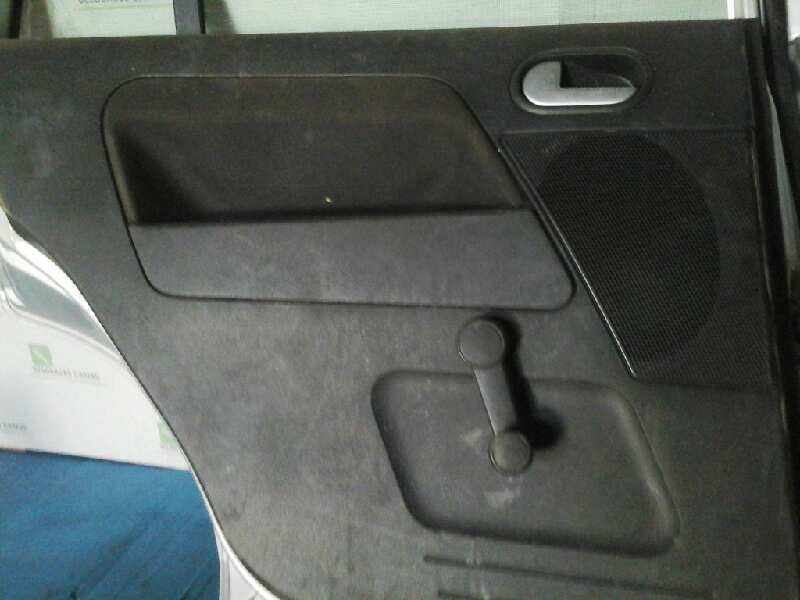 ELEVALUNAS TRASERO IZQUIERDO