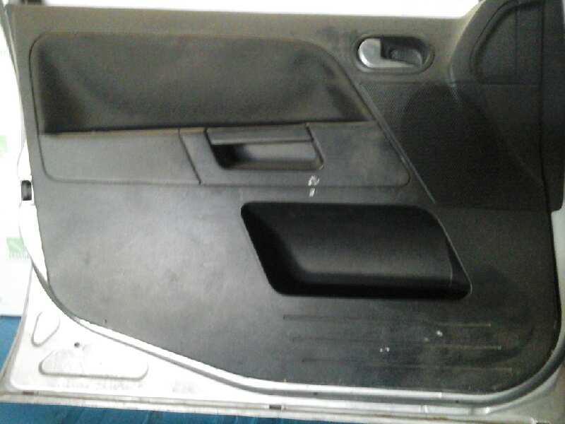 GUARNECIDO PUERTA DELANTERA IZQUIERDA