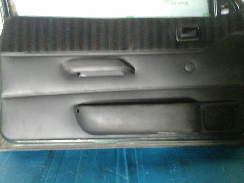 GUARNECIDO PUERTA DELANTERA IZQUIERDA