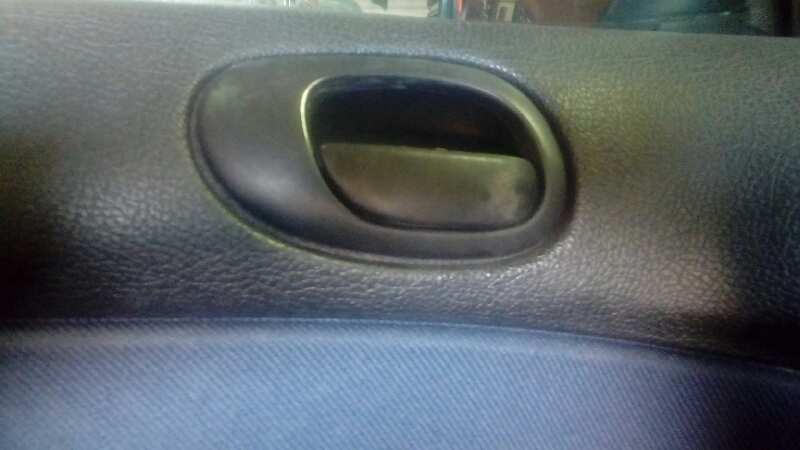 MANETA INTERIOR DELANTERA IZQUIERDA