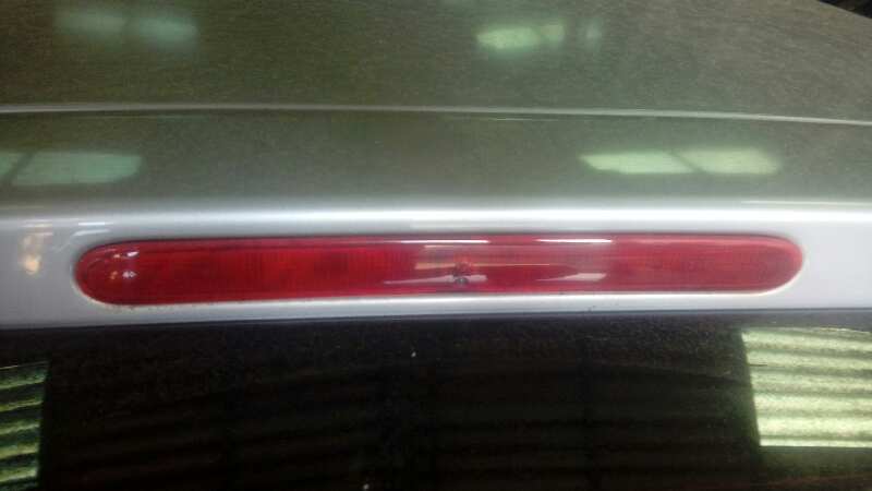 LUZ CENTRAL DE FRENO