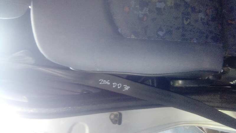 CINTURON SEGURIDAD DELANTERO DERECHO