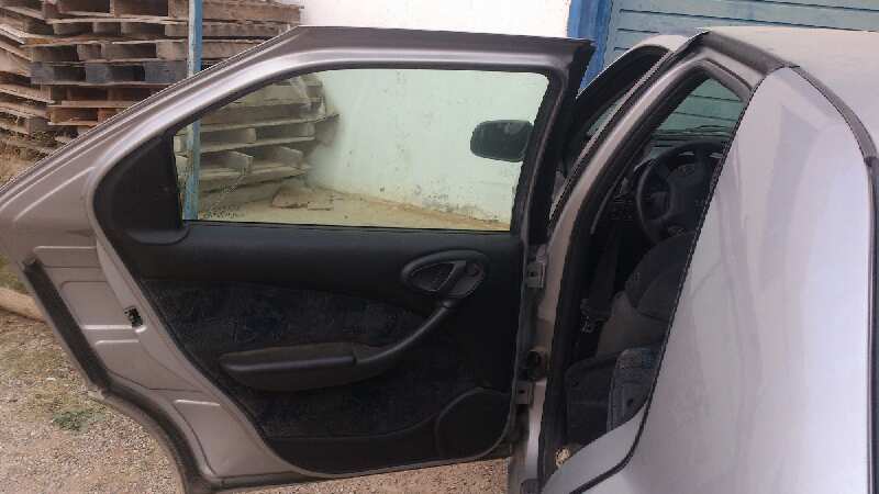 PUERTA TRASERA IZQUIERDA