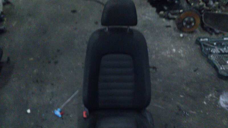ASIENTO DELANTERO IZQUIERDO
