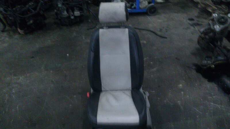 ASIENTO DELANTERO IZQUIERDO