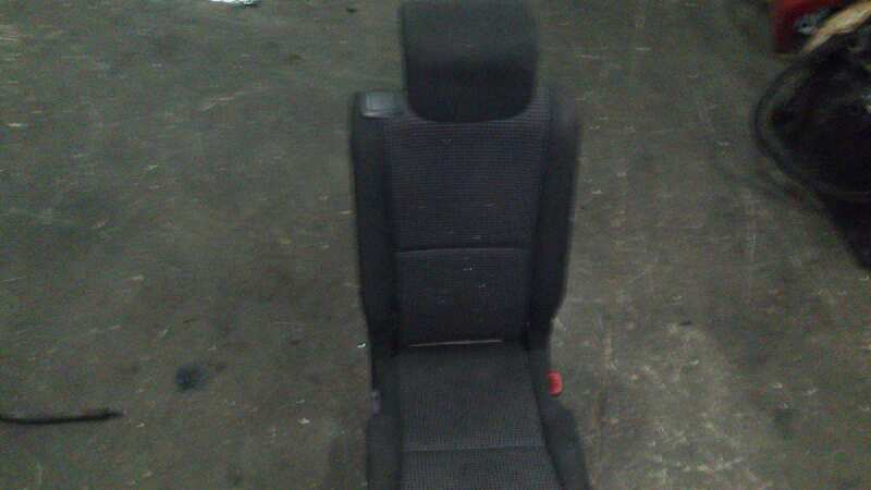 ASIENTO TRASERO MEDIO