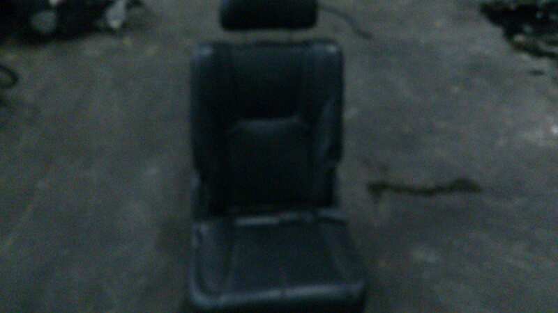 ASIENTO TRASERO MEDIO