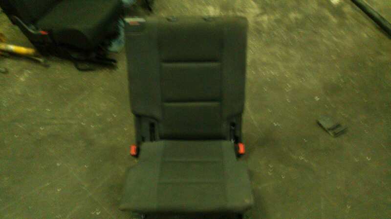 ASIENTOS TERCERA FILA