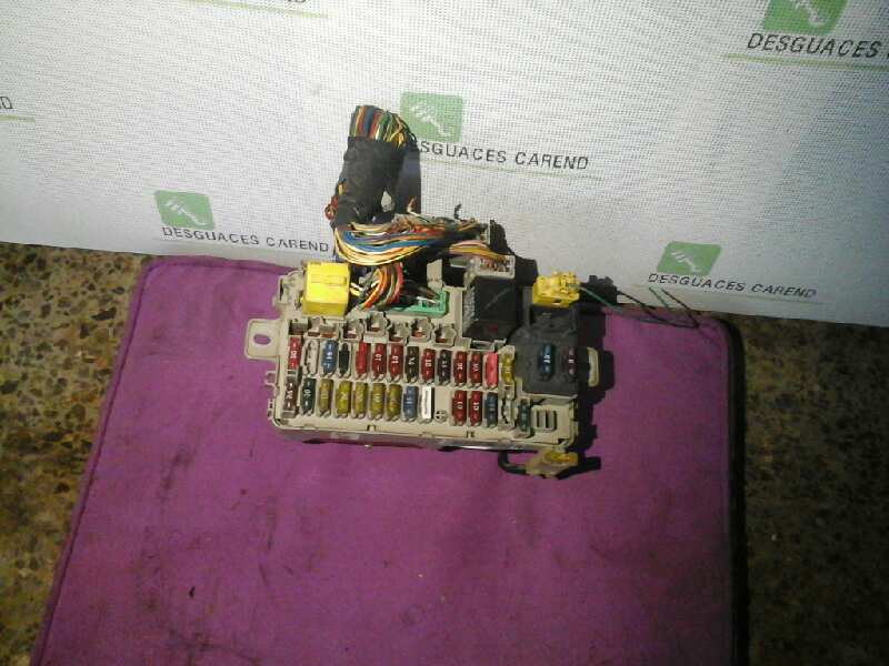 CAJA RELES - FUSIBLES