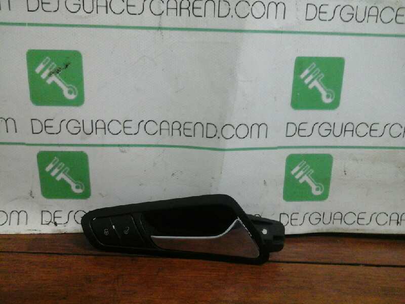 MANETA INTERIOR DELANTERA DERECHA