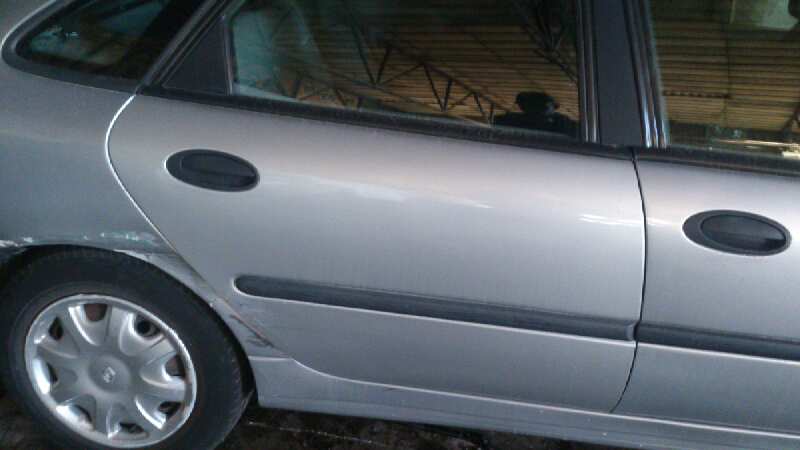 PUERTA TRASERA DERECHA