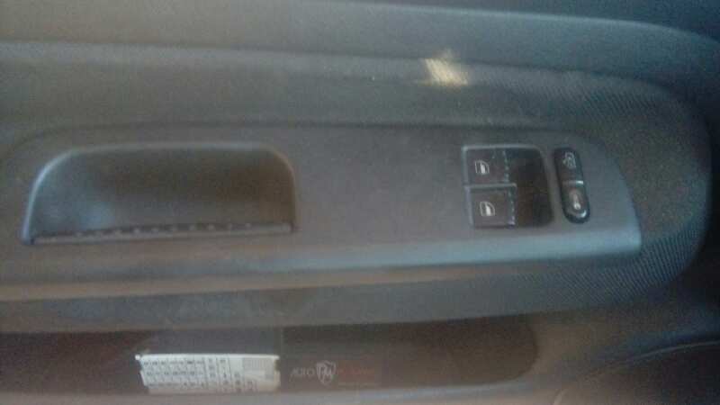 MANDO ELEVALUNAS DELANTERO IZQUIERDO 