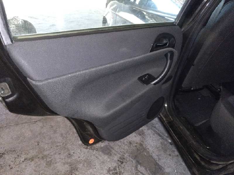 ELEVALUNAS TRASERO IZQUIERDO