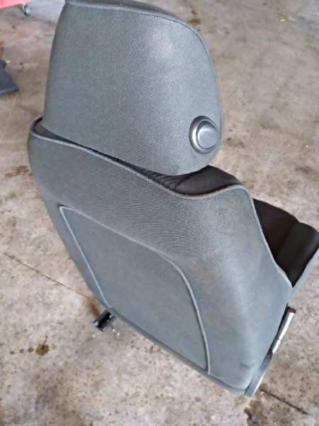ASIENTO DELANTERO IZQUIERDO