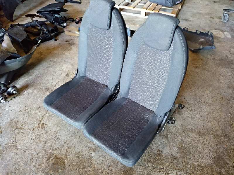 ASIENTOS TERCERA FILA