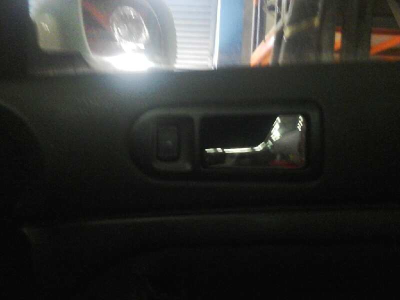 MANDO ELEVALUNAS DELANTERO DERECHO