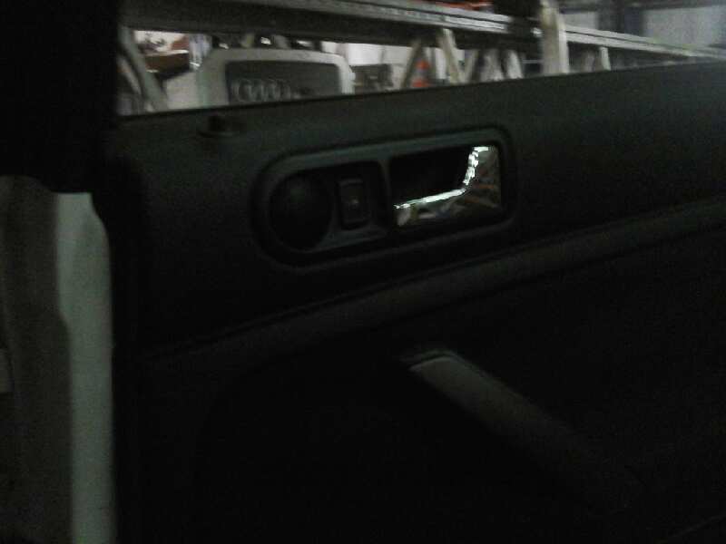 MANETA INTERIOR TRASERA DERECHA